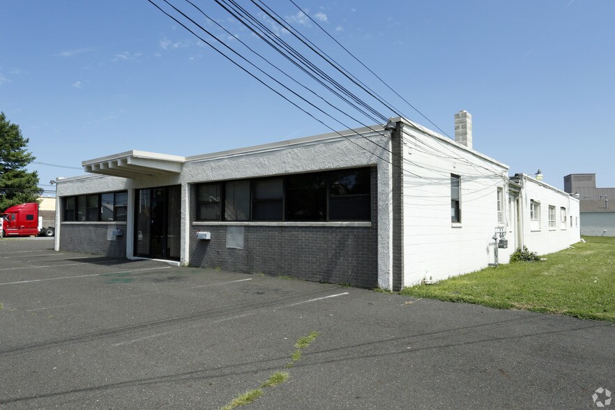 More Photos Of 448 Whitehead Rd, Hamilton Unknown For Lease