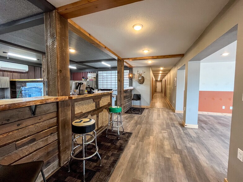 More Photos Of 11835 Quaal Rd, Black Hawk Warehouse For Lease