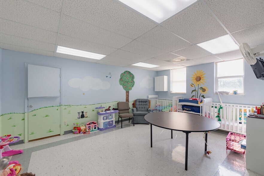 More Photos Of 4869 Scotsdale Blvd, House Springs Religious Facility For Sale