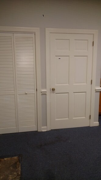 More Photos Of 201 Production Dr, Yorktown Distribution For Lease