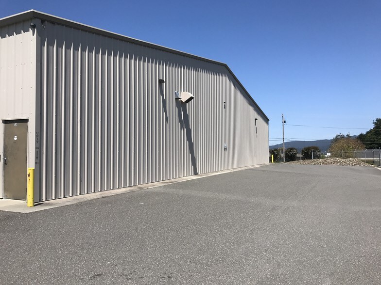 More Photos Of 100 Airport Rd, Fortuna Warehouse For Sale