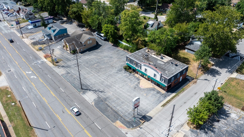 More Photos Of 10131-10137 West Florissant Ave, Saint Louis Office For Sale