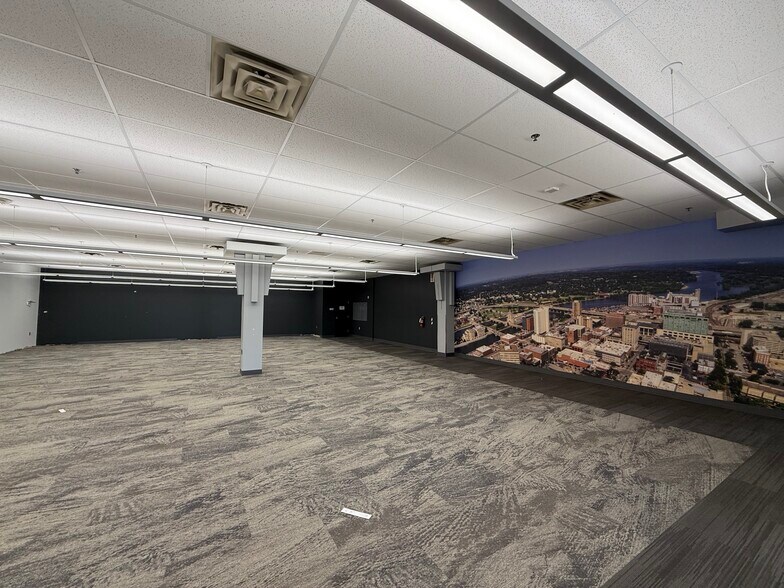 More Photos Of 3201-3301 Armar Dr, Marion Coworking Space