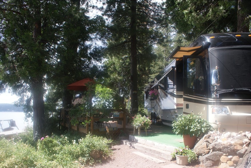 More Photos Of 7371 State Highway 147, Lake Almanor Trailer Camper Park For Sale