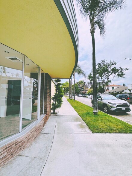 More Photos Of 4121-4129 Long Beach Blvd, Long Beach Office For Lease