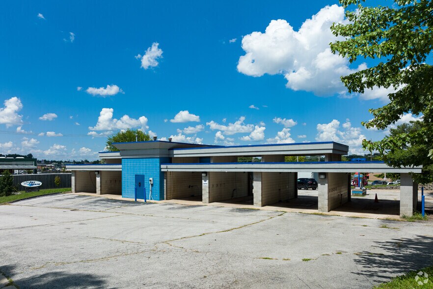 More Photos Of 3800 Adie Rd, Saint Ann General Retail For Sale
