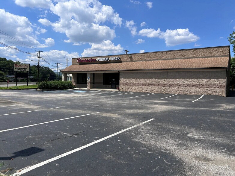More Photos Of 451 Route 38 W, Maple Shade Township Freestanding For Sale