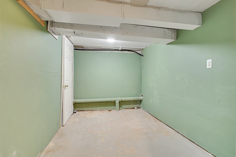 More Photos Of 30 Brant Ave, Clark Office For Sale