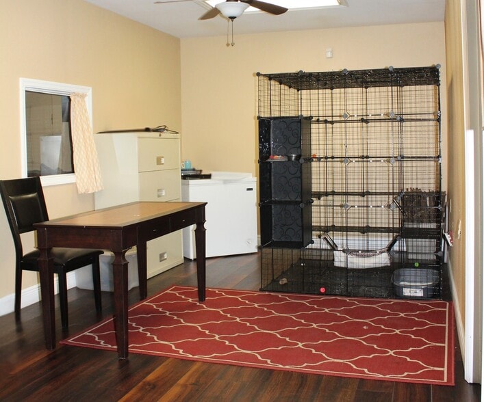 More Photos Of 605 W Brannen Rd, Lakeland Warehouse For Lease