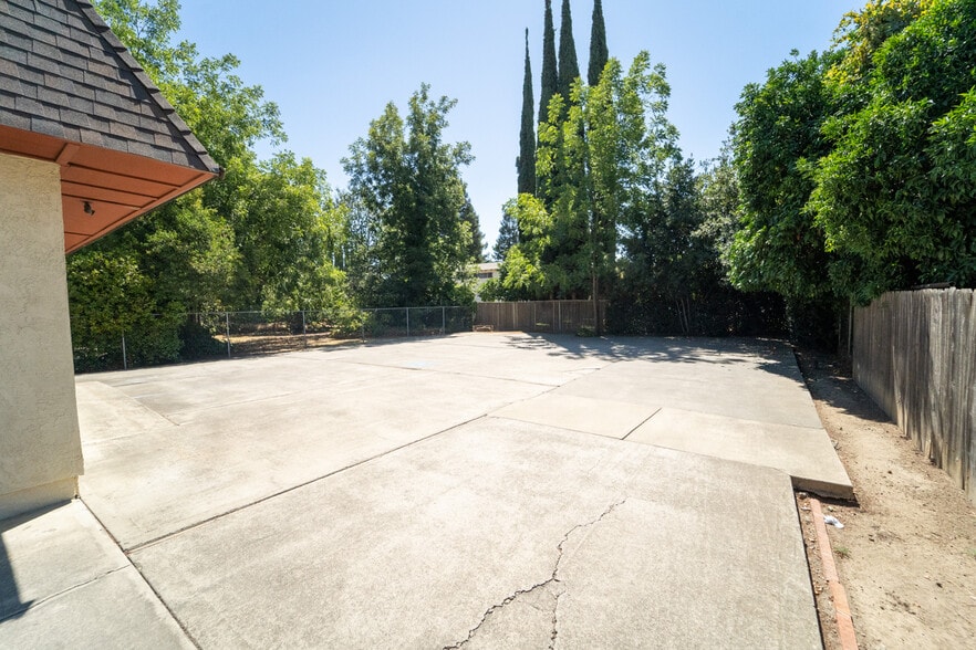 More Photos Of 620 Bridge St, Yuba City Specialty For Lease