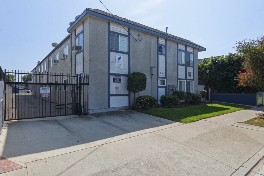 Primary Photo Of 814 W Redondo Beach Blvd, Gardena Apartments For Sale