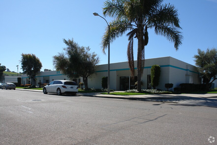 More Photos Of 179 Roymar Rd, Oceanside Unknown For Lease