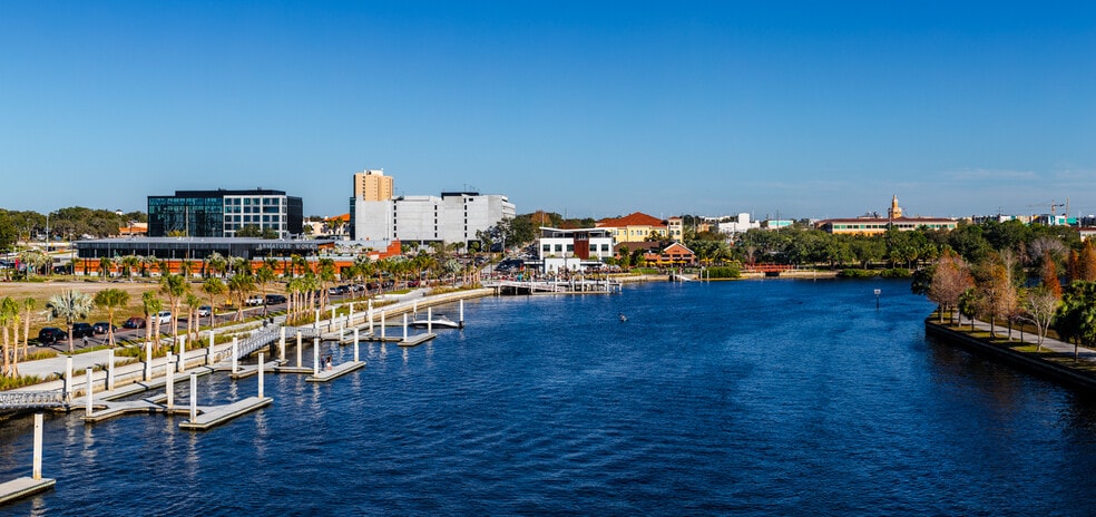 More Photos Of 111 W Oak Ave, Tampa Office For Lease