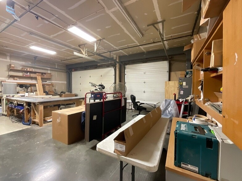 More Photos Of 12000 Exit 5 Pky, Fishers Showroom For Sale