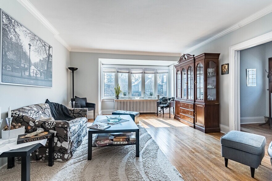 More Photos Of 14 Kilbarry Rd, Toronto Multifamily For Sale