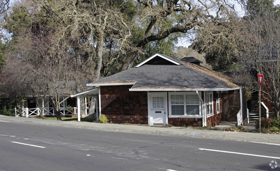 More Photos Of 104-122 Camino Pablo, Orinda Medical For Lease