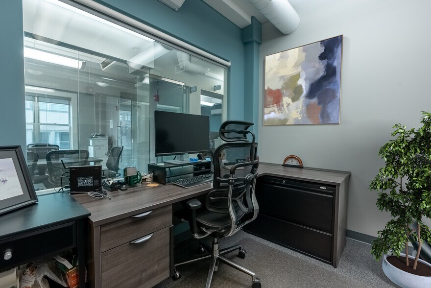 More Photos Of 104-110 E 40th St, New York Medical For Sale