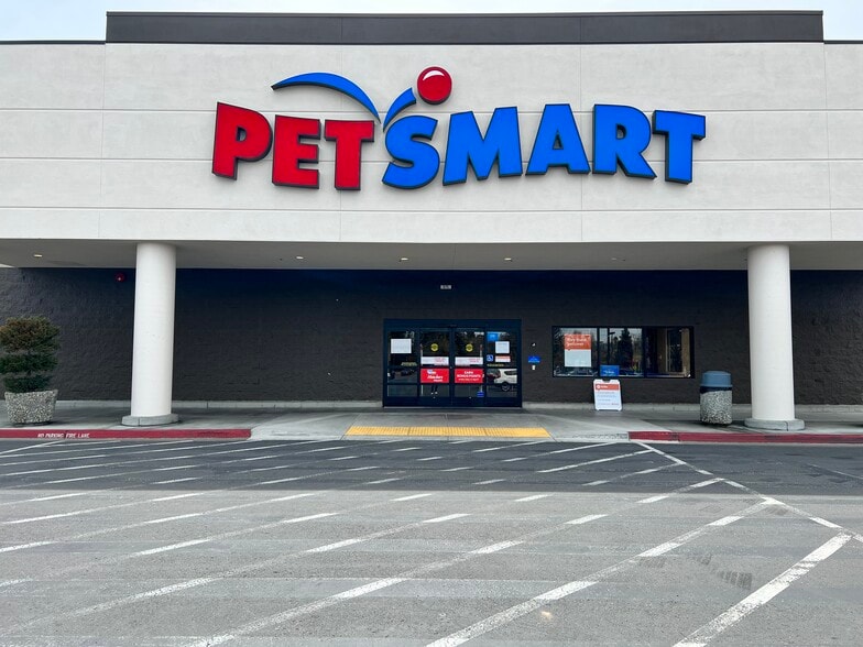 More Photos Of 575-605 Rohnert Park Expy W, Rohnert Park Unknown For Lease