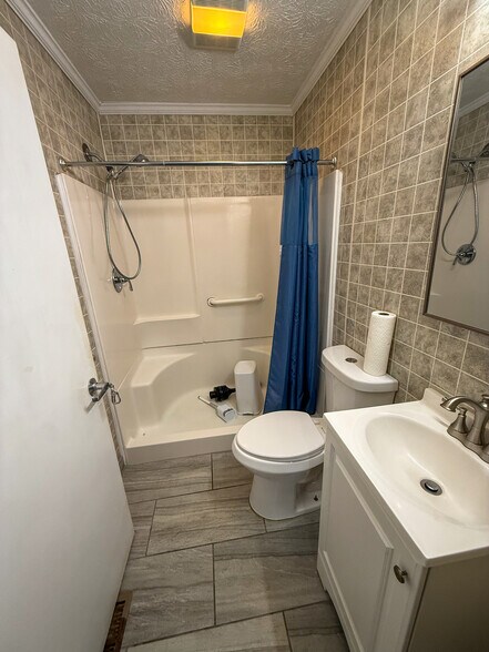 More Photos Of 483 Caribou Rd, Asheville Specialty For Sale