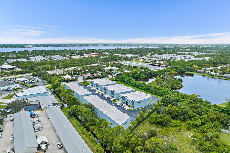 More Photos Of 861 NE Industrial Blvd, Jensen Beach Warehouse For Sale