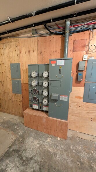More Photos Of 316 N 2nd Ave, Sandpoint Office For Sale