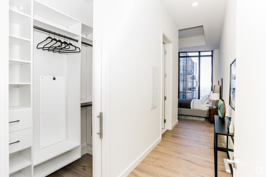 More Photos Of 1200 S Figueroa St, Los Angeles Apartments For Lease