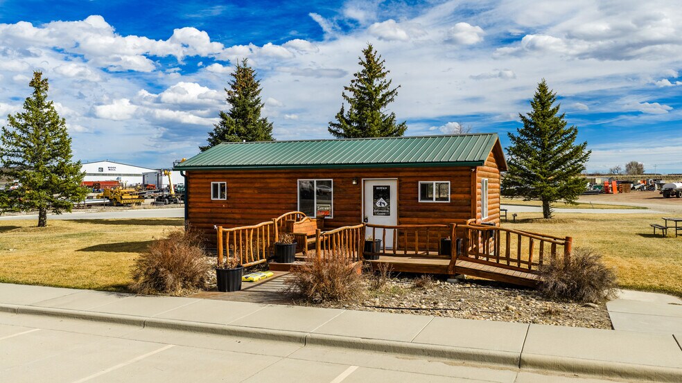 More Photos Of 187 US-16, Buffalo Auto Repair For Sale