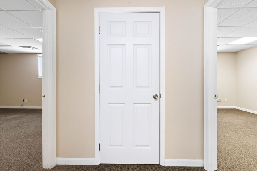 More Photos Of 207 Eiler Ave, Louisville Warehouse For Sale