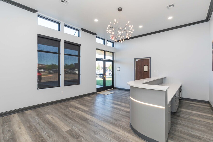 More Photos Of 7629 Hillside Rd, Amarillo Medical For Lease