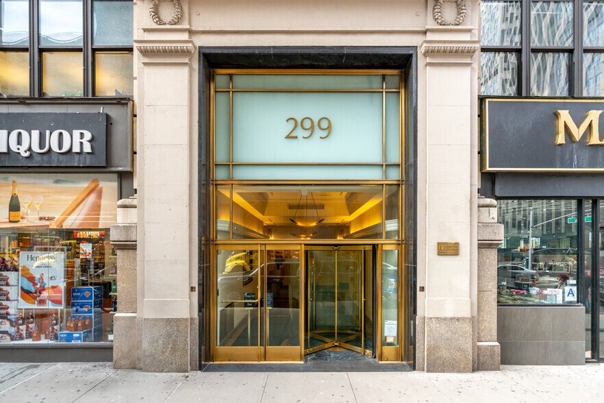More Photos Of 299 Broadway, New York Office For Lease