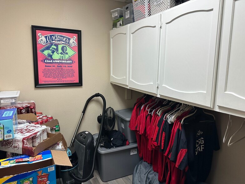 More Photos Of 12343 Hymeadow Dr, Austin Office Residential For Sale