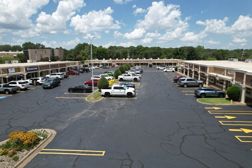 More Photos Of I-430 @ I-430 & Rodney Parham Rd., Little Rock Unknown For Lease