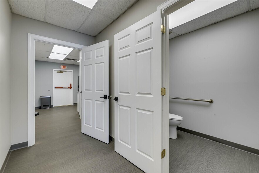 More Photos Of 1010 Druid Park Ave, Augusta Freestanding For Sale
