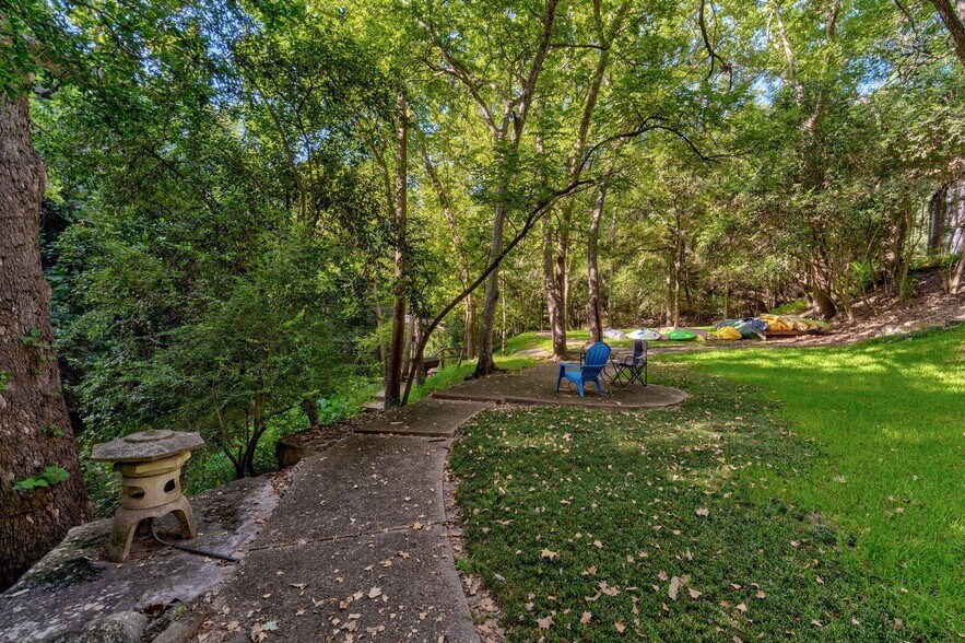 More Photos Of 1801 Westlake Dr, West Lake Hills Land For Sale