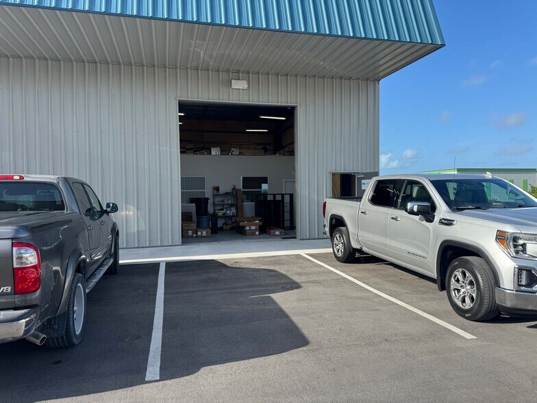 More Photos Of 117 Overseas Hwy, Key West Unknown For Sale