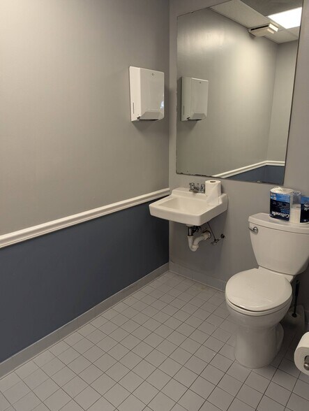 More Photos Of 701 NW Federal Hwy, Stuart Medical For Lease