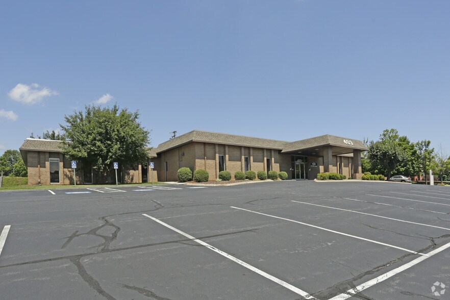 Primary Photo Of 403 Princeton Rd, Johnson City Medical For Lease
