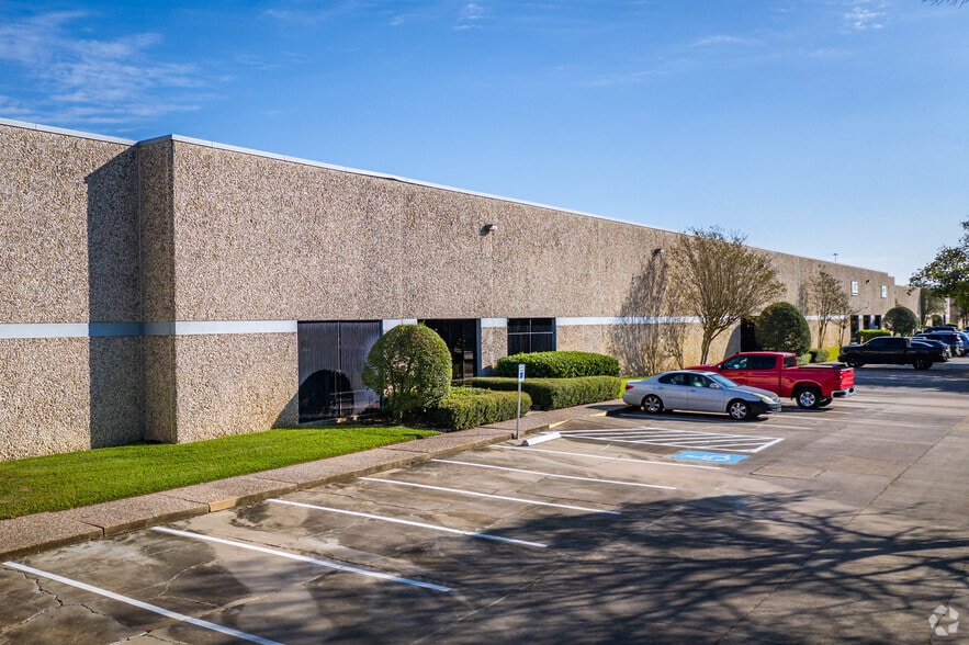 More Photos Of 12603 Executive Dr, Stafford Unknown For Lease