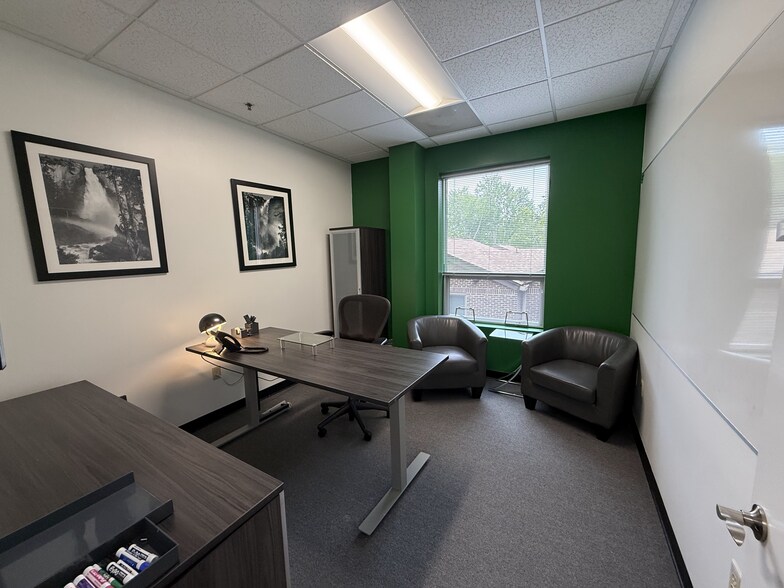 More Photos Of 308 W Rosemary St, Chapel Hill Office For Lease