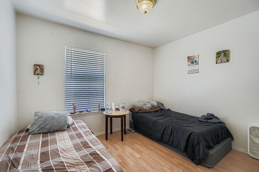 More Photos Of 5803 Cougar Dr, Austin Apartments For Sale