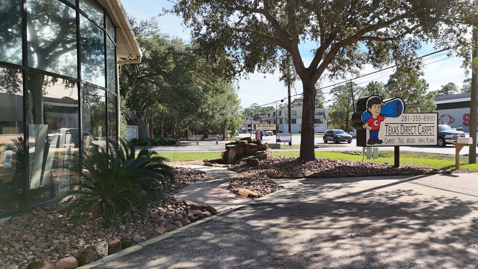 More Photos Of 18002 Kuykendahl Rd, Spring Showroom For Sale