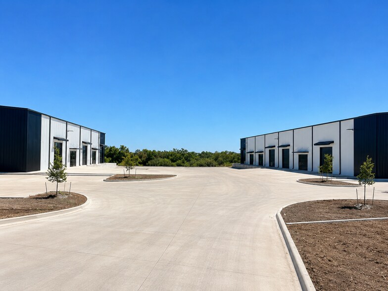 More Photos Of 8511 Maha Ct, Buda Light Distribution For Sale