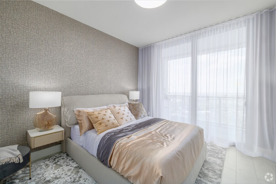 More Photos Of 2000 Metropica Way, Fort Lauderdale Apartments For Sale