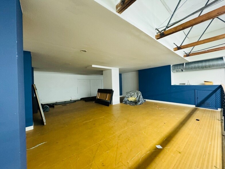 More Photos Of 8057 Raytheon Rd, San Diego Manufacturing For Sale