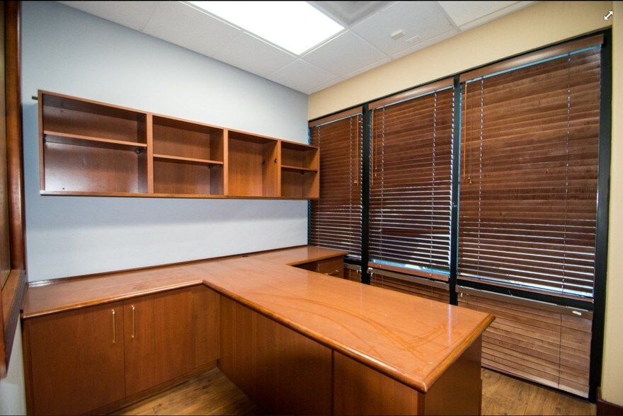 More Photos Of 4431 S Eastern Ave, Las Vegas Medical For Lease