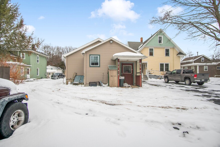 More Photos Of 34 White St, Fredonia Office For Sale