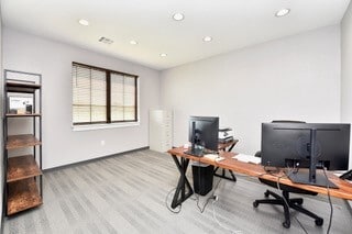 More Photos Of 800 Bonaventure Way, Sugar Land Office For Lease