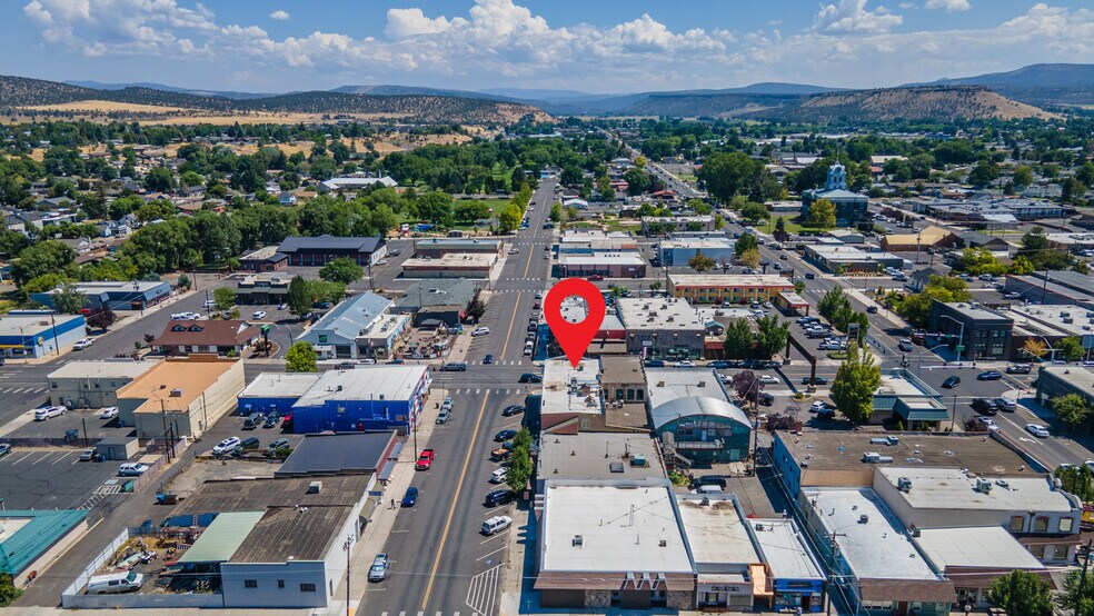 More Photos Of 395 N Main St, Prineville Storefront Retail Residential For Sale