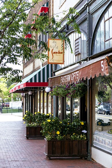 More Photos Of 56 Broad St, Bloomfield Apartments For Lease