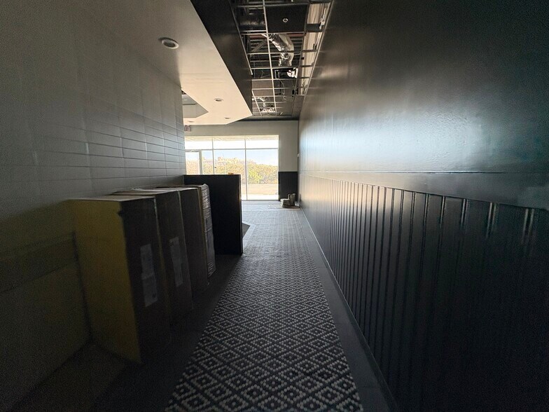 More Photos Of 4272 Tpc Pky, San Antonio General Retail For Lease